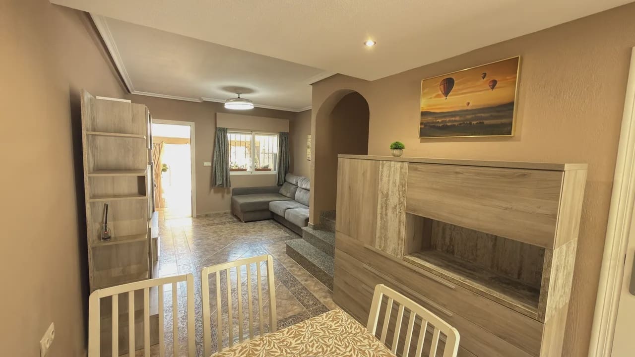 3 sypialnia Dom na sprzedaż w La Zenia z basenem garażem - 229 950 € (Ref: 9979348)