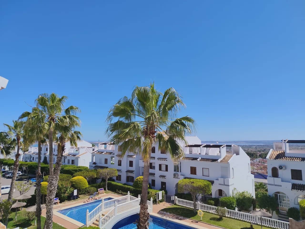 2 Zimmer Bungalow zu verkaufen in Ciudad Quesada mit Pool Garage - 215.000 € (Ref: 9979350)