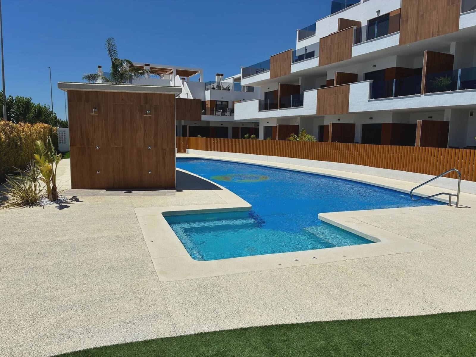 2 soveværelse Lejlighed til salg i Pilar de la Horadada med swimmingpool garage - € 289.000 (Ref: 9979354)