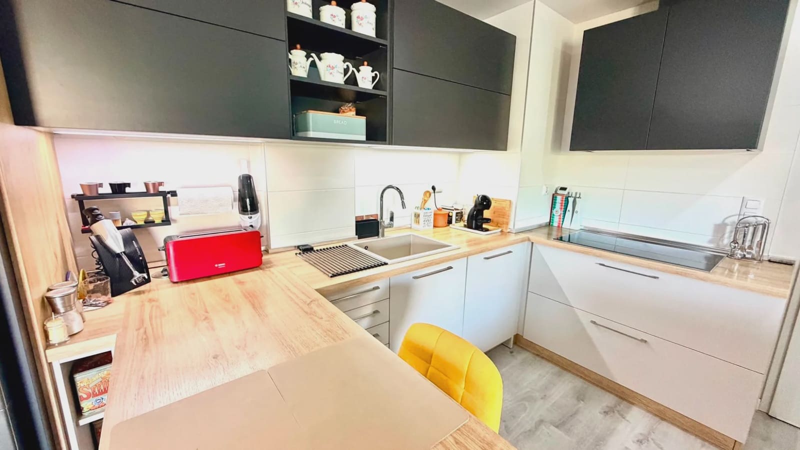 2 soverom Leilighet til salgs i Orihuela Costa med svømmebasseng garasje - € 269 900 (Ref: 9979355)