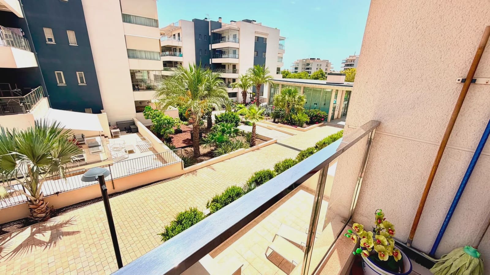 2 soverom Leilighet til salgs i Orihuela Costa med svømmebasseng garasje - € 269 900 (Ref: 9979355)