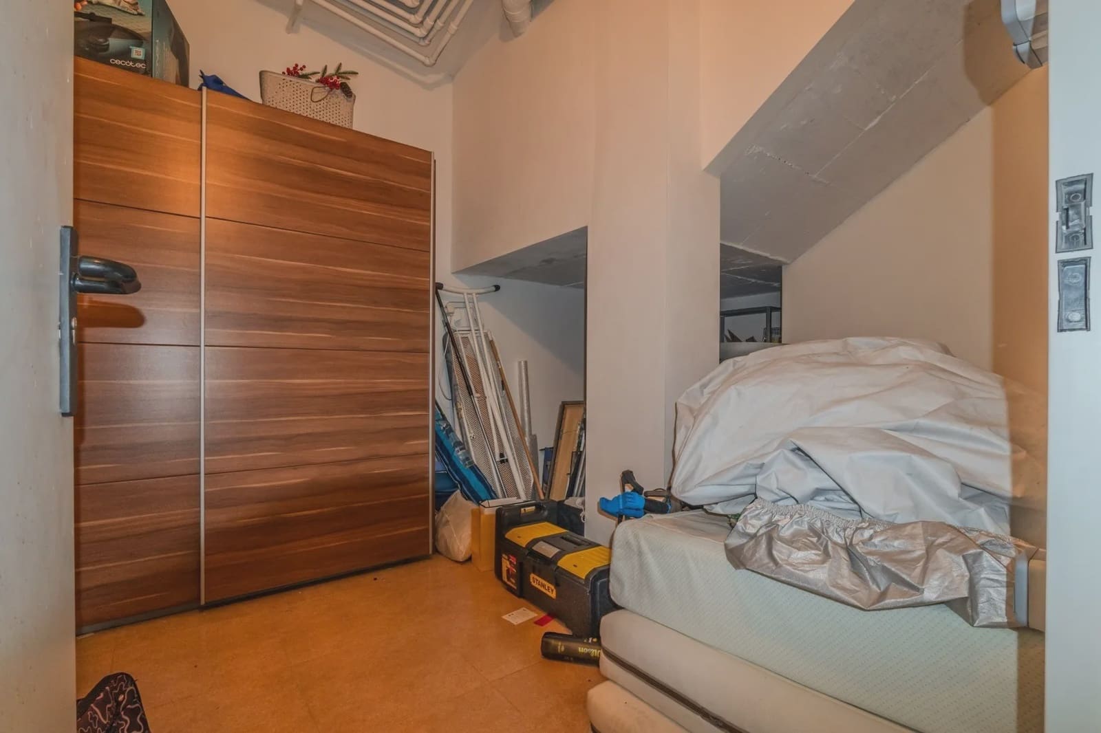 Apartamento de 2 habitaciones en Guardamar del Segura en venta con piscina garaje - 299.000 € (Ref: 9979357)