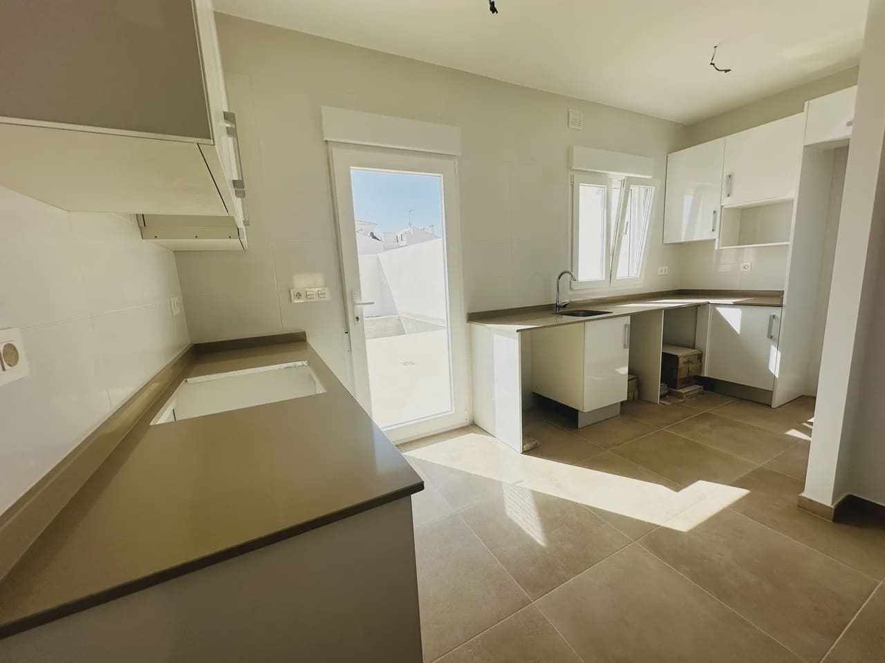 Chalet de 3 habitaciones en Pilar de la Horadada en venta con piscina garaje - 265.000 € (Ref: 9979363)