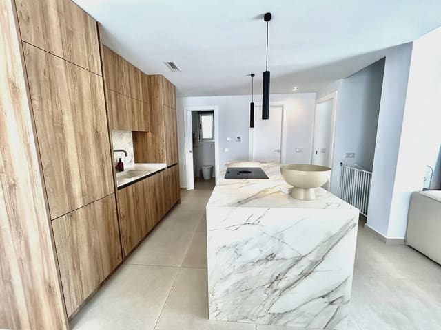 4 chambre Villa/Maison à vendre à San Miguel de Salinas avec piscine - 605 000 € (Ref: 9979372)
