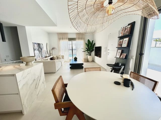 4 chambre Villa/Maison à vendre à San Miguel de Salinas avec piscine - 605 000 € (Ref: 9979372)