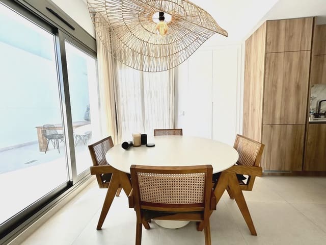 4 chambre Villa/Maison à vendre à San Miguel de Salinas avec piscine - 605 000 € (Ref: 9979372)
