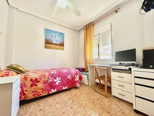 2 chambre Villa/Maison à vendre à Playa Flamenca, Orihuela avec piscine - 189 000 € (Ref: 9980062)