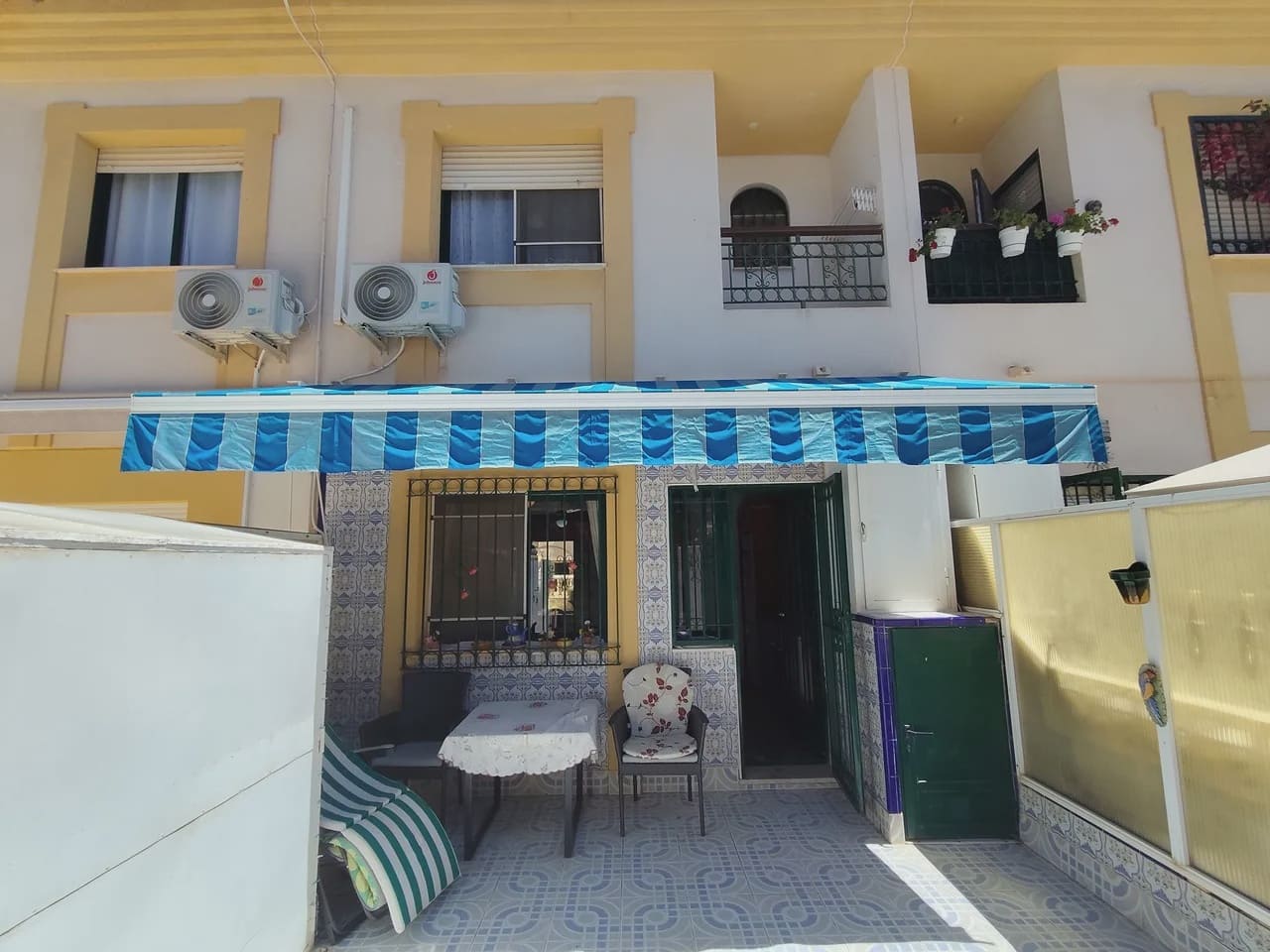 3 soverom Hus til salgs i La Zenia med svømmebasseng garasje - € 250 000 (Ref: 9980063)