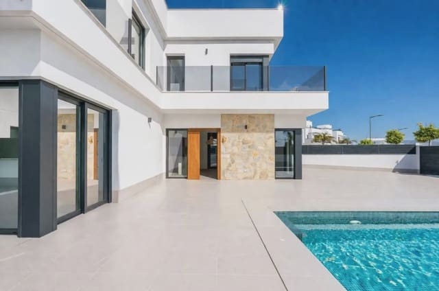 Chalet de 5 habitaciones en Torre-Pacheco en venta con piscina - 675.000 € (Ref: 9980065)