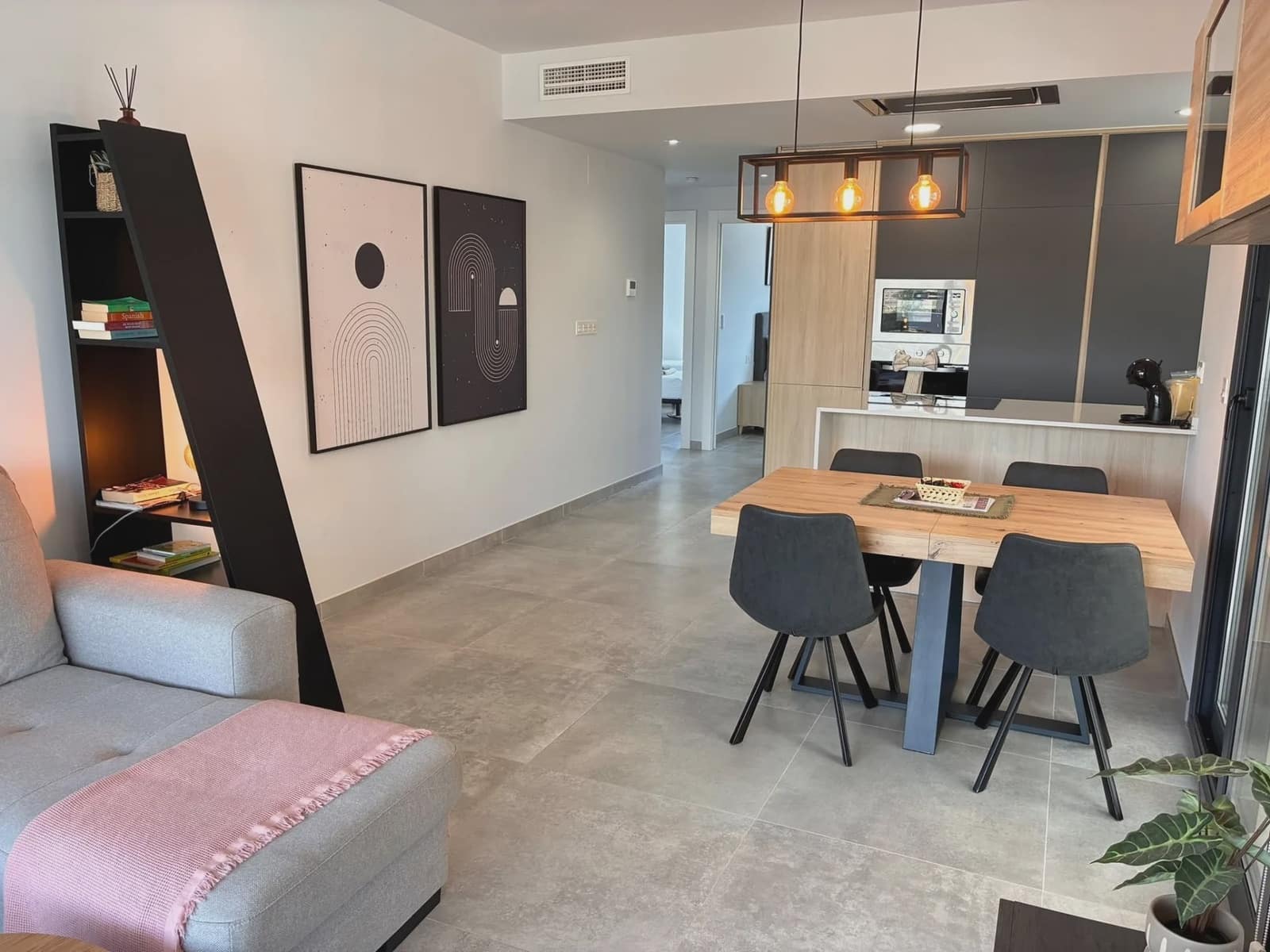 2 soverom Leilighet til salgs i Los Altos med svømmebasseng garasje - € 289 000 (Ref: 9980066)