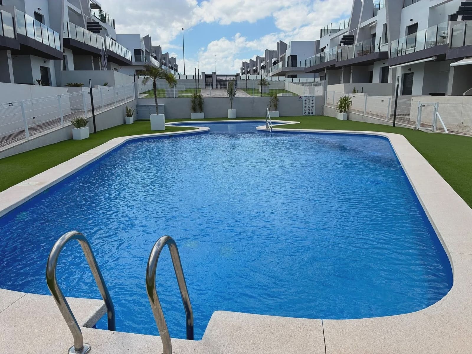 2 soverom Leilighet til salgs i San Miguel de Salinas med svømmebasseng - € 299 000 (Ref: 9980067)