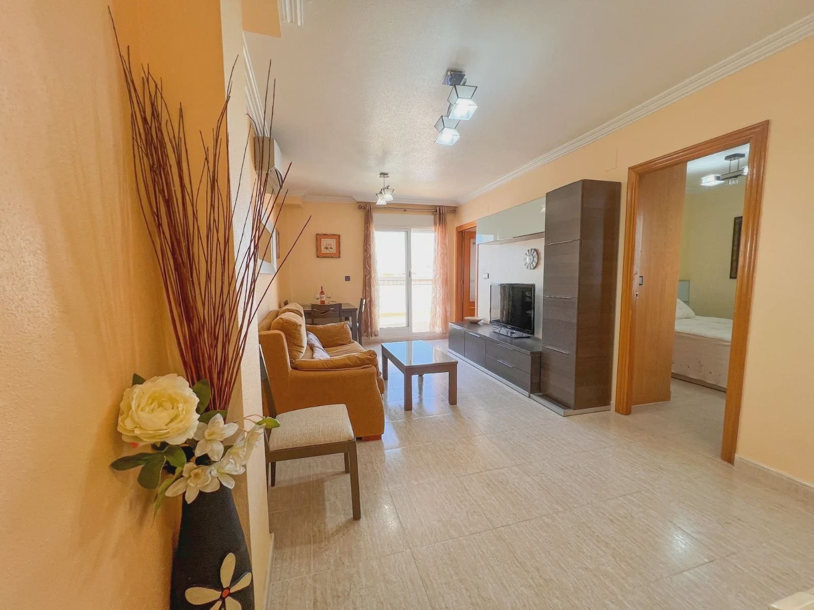 Apartamento de 3 habitaciones en Torrevieja en venta con garaje - 265.000 € (Ref: 9980069)