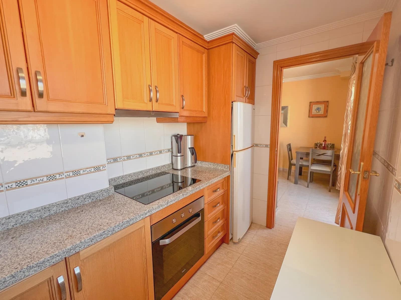 Apartamento de 3 habitaciones en Torrevieja en venta con garaje - 265.000 € (Ref: 9980069)