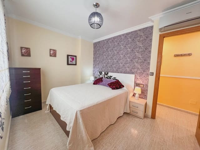3 soverom Leilighet til salgs i Puerto Deportivo, Torrevieja med garasje - € 265 000 (Ref: 9980069)