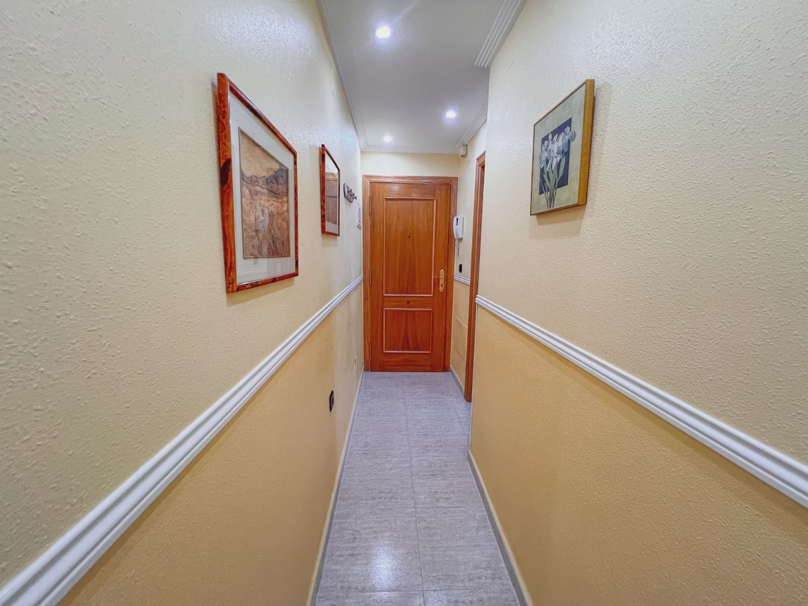 Apartamento de 3 habitaciones en Torrevieja en venta con garaje - 265.000 € (Ref: 9980069)