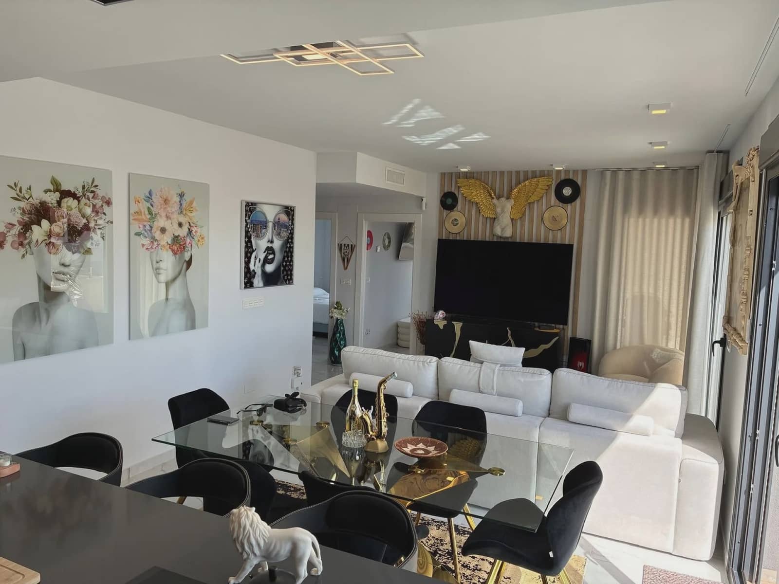 3 soverom Villa til salgs i Los Altos med svømmebasseng garasje - € 529 000 (Ref: 9980121)