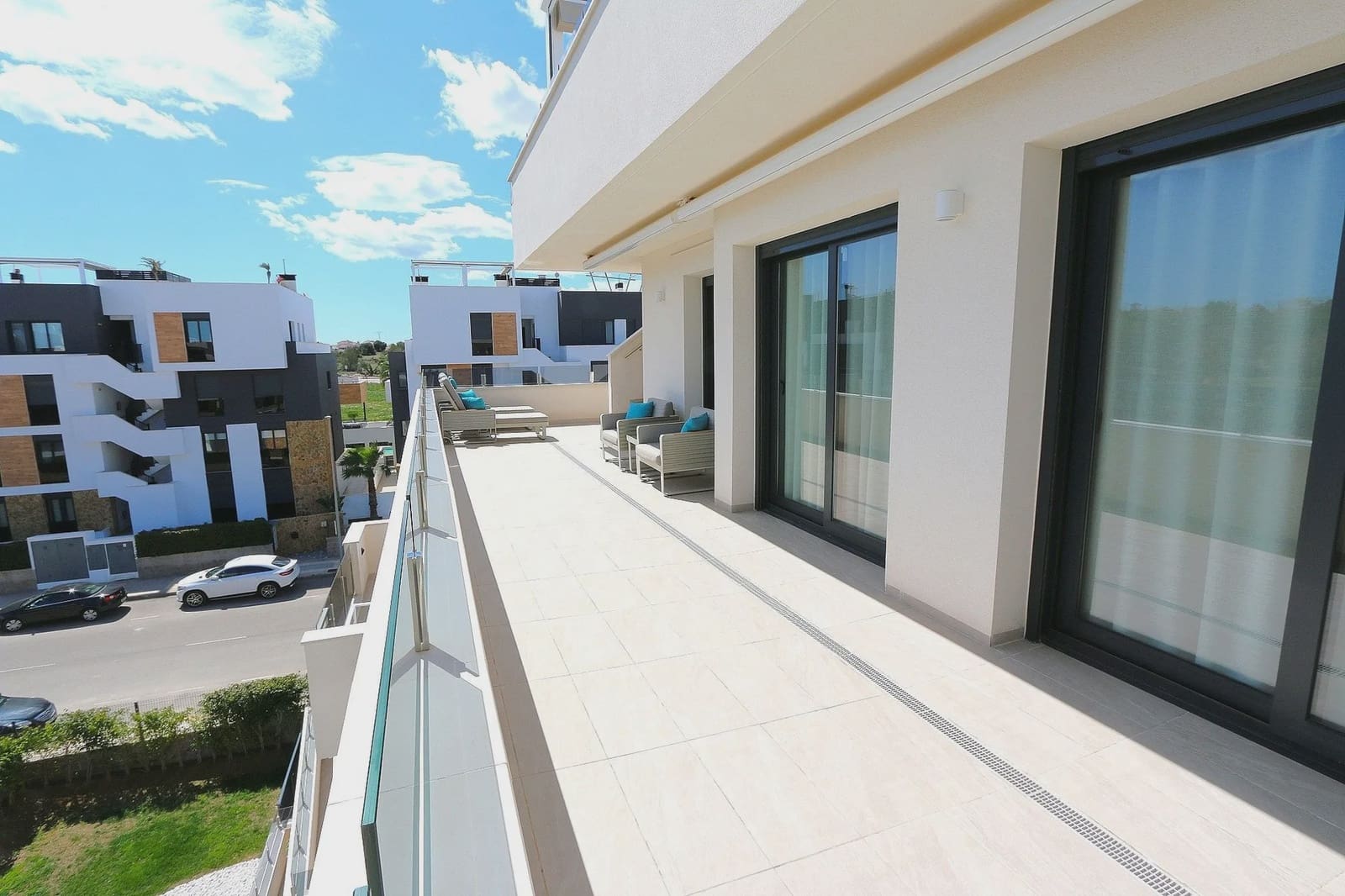 3 soverom Villa til salgs i Los Altos med svømmebasseng garasje - € 529 000 (Ref: 9980121)