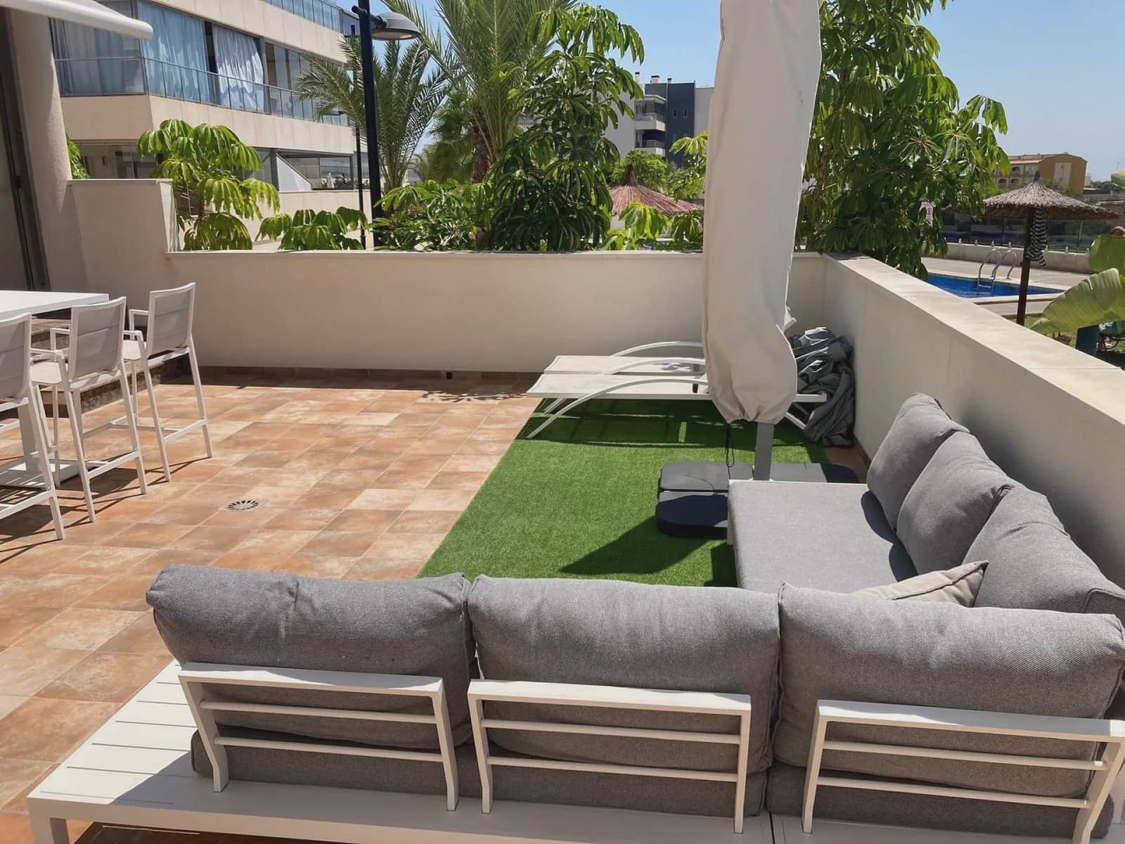 2 soveværelse Lejlighed til salg i Los Dolses med swimmingpool garage - € 319.995 (Ref: 9980122)