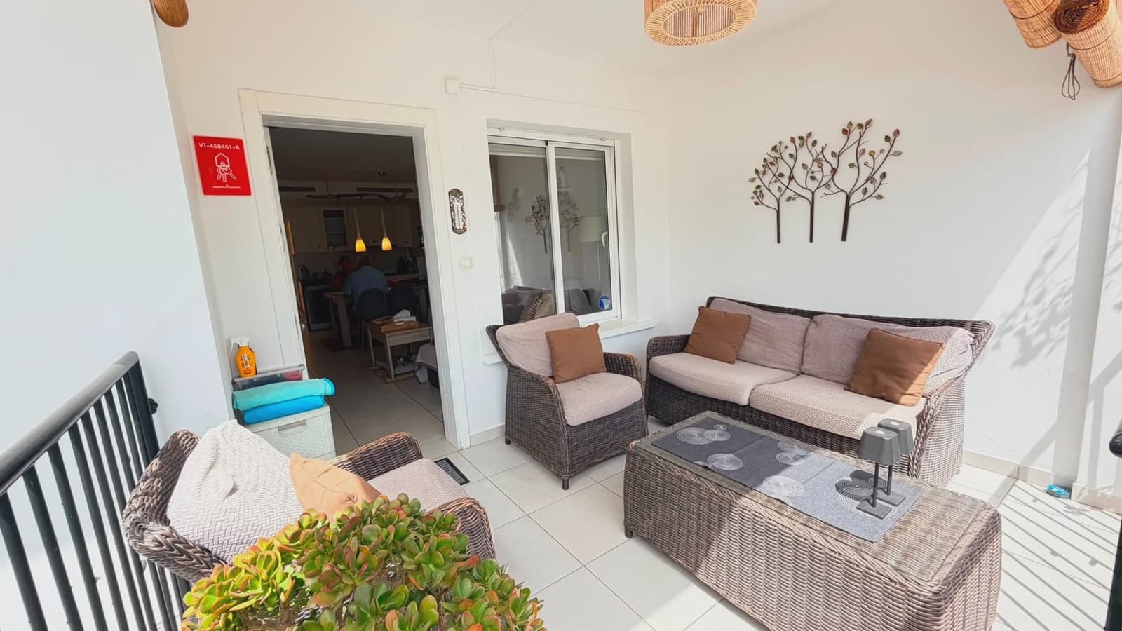 2 soverom Leilighet til salgs i Torrevieja med svømmebasseng garasje - € 235 000 (Ref: 9980123)