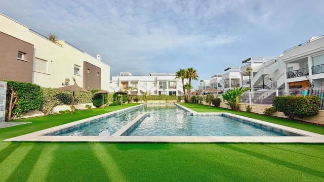 Apartamento de 2 habitaciones en Parque Acuático - Sector 25, Torrevieja en venta con piscina garaje - 235.000 € (Ref: 9980123)