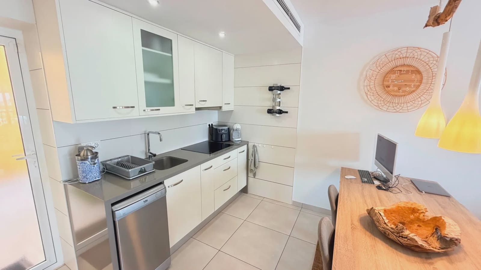 2 soverom Leilighet til salgs i Torrevieja med svømmebasseng garasje - € 235 000 (Ref: 9980123)