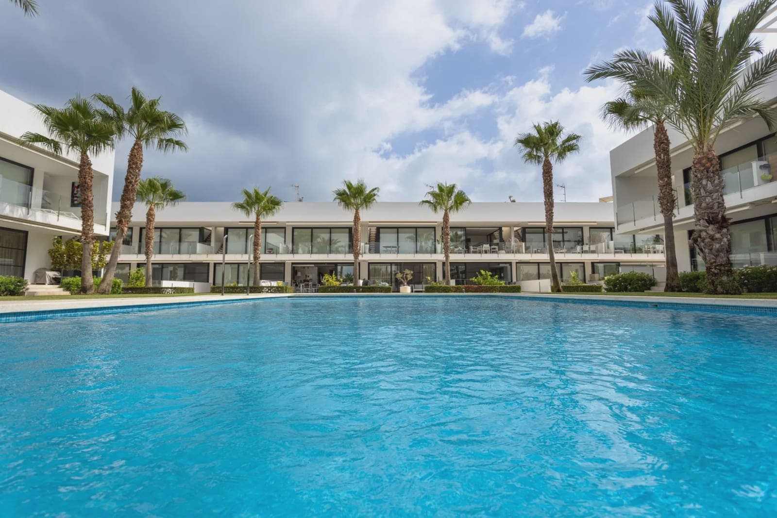 3 soveværelse Lejlighed til salg i Mar de Cristal med swimmingpool garage - € 299.000 (Ref: 9980124)