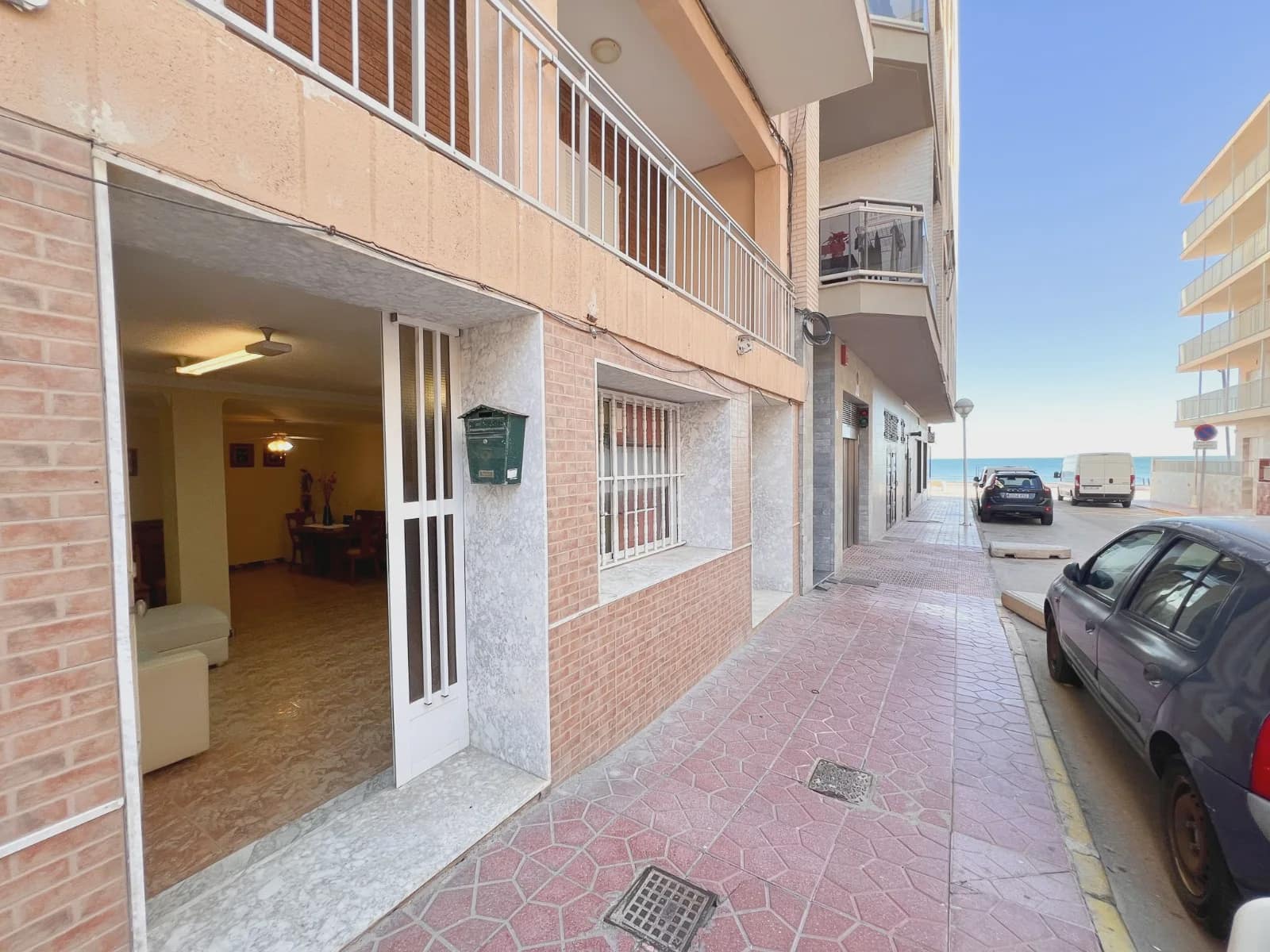 Apartamento de 3 habitaciones en Guardamar del Segura en venta - 245.000 € (Ref: 9980127)