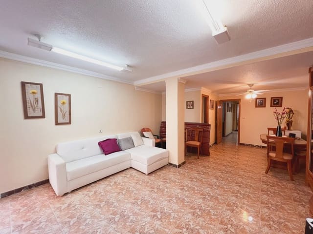 Apartamento de 3 habitaciones en Guardamar Playa, Guardamar del Segura en venta - 245.000 € (Ref: 9980127)