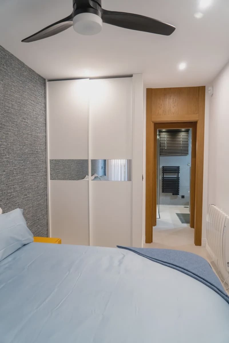 2 Zimmer Apartment zu verkaufen in La Veleta mit Pool - 273.000 € (Ref: 9980128)