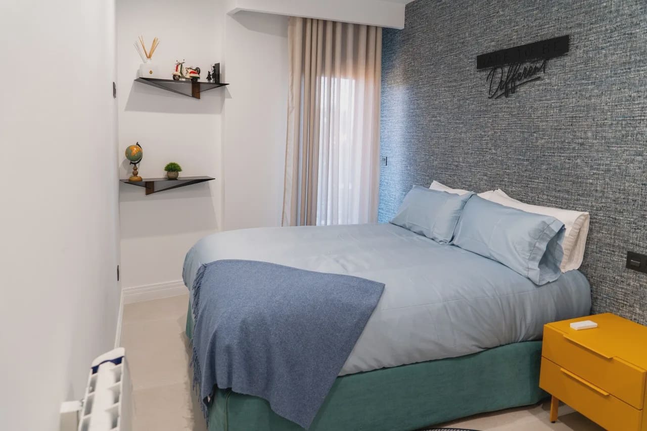 2 Zimmer Apartment zu verkaufen in La Veleta mit Pool - 273.000 € (Ref: 9980128)