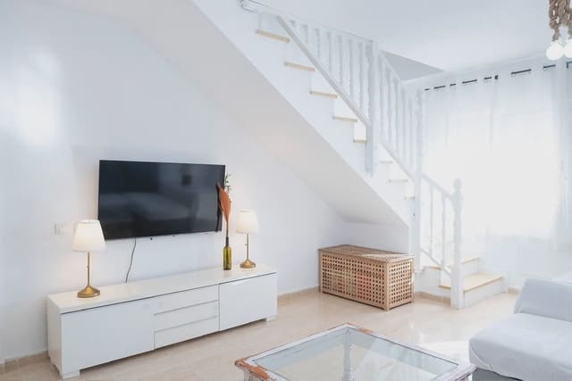 Casa de 4 habitaciones en San Pedro del Pinatar ciudad, San Pedro del Pinatar en venta con piscina - 215.000 € (Ref: 9980129)
