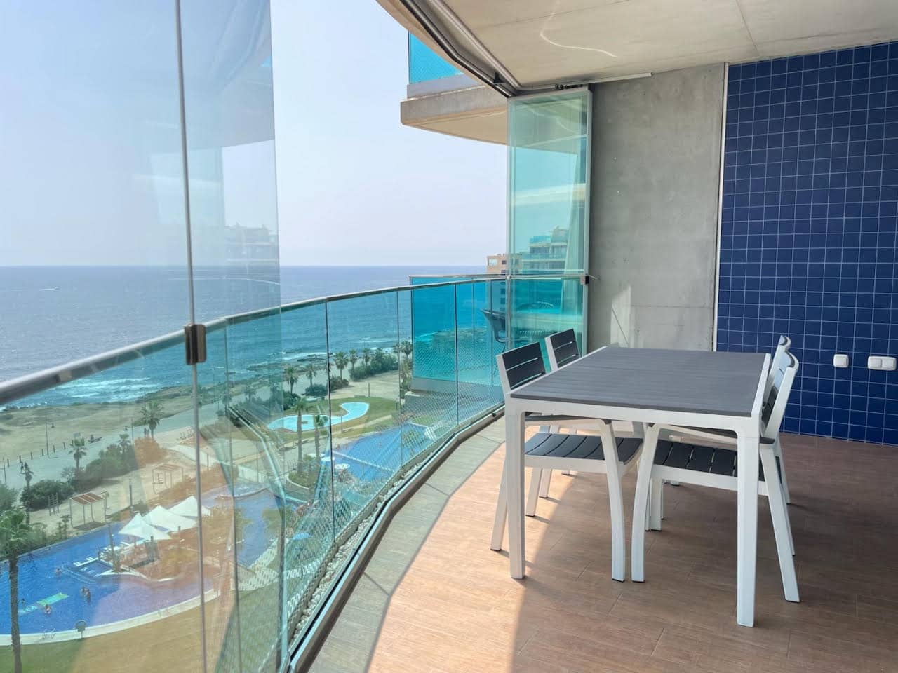 2 soveværelse Lejlighed til salg i Torrevieja med swimmingpool garage - € 450.000 (Ref: 9980133)