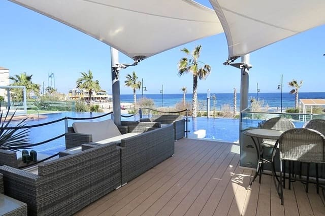 2 soveværelse Lejlighed til salg i Torrevieja med swimmingpool garage - € 450.000 (Ref: 9980133)