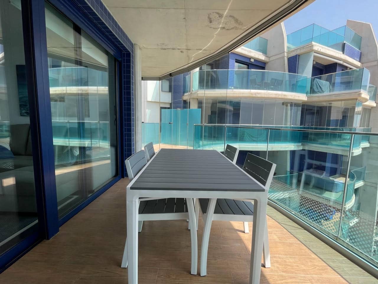 2 soveværelse Lejlighed til salg i Torrevieja med swimmingpool garage - € 450.000 (Ref: 9980133)