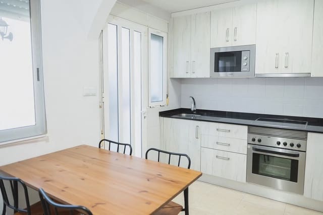 Casa de 4 habitaciones en San Pedro del Pinatar ciudad, San Pedro del Pinatar en venta con piscina - 215.000 € (Ref: 9980134)