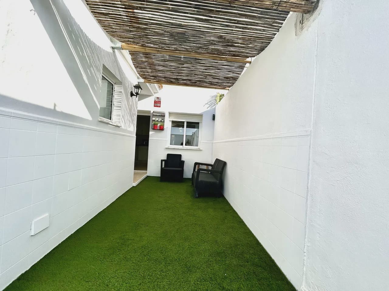 Casa de 4 habitaciones en San Pedro del Pinatar en venta con piscina - 215.000 € (Ref: 9980134)