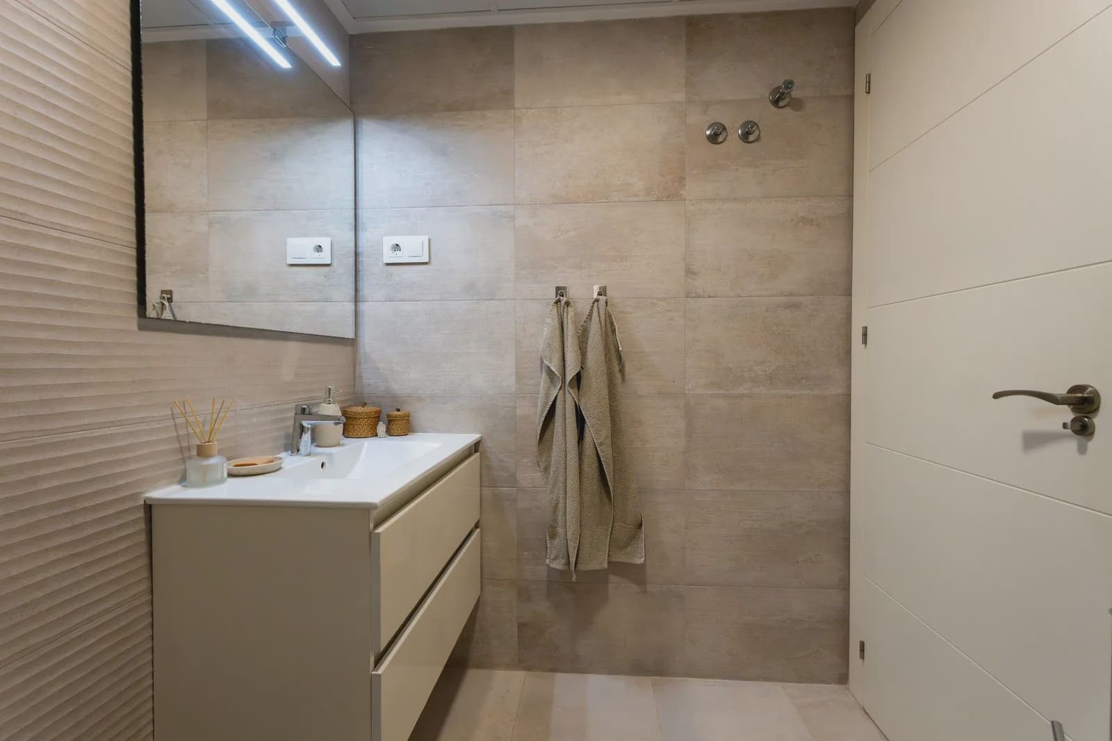 3 makuuhuone Huoneisto myytävänä paikassa San Pedro del Pinatar mukana uima-altaan - 269 900 € (Ref: 9983717)