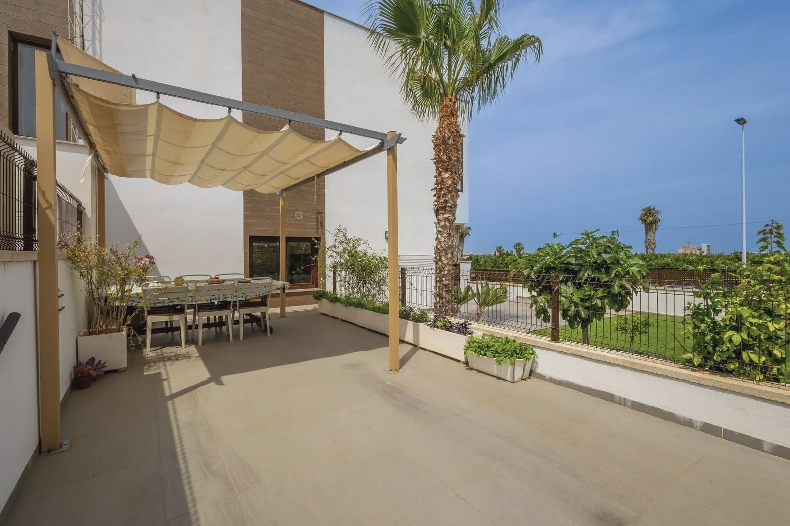 3 quarto Casa em Banda para venda em Los Balcones com piscina garagem - 429 000 € (Ref: 9983718)