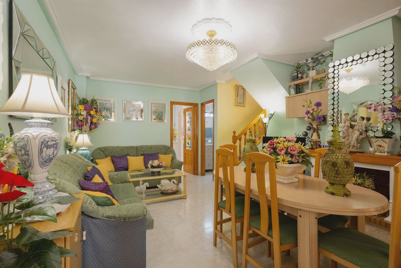 4 Zimmer Haus zu verkaufen in Torrevieja mit Pool - 320.000 € (Ref: 9983719)