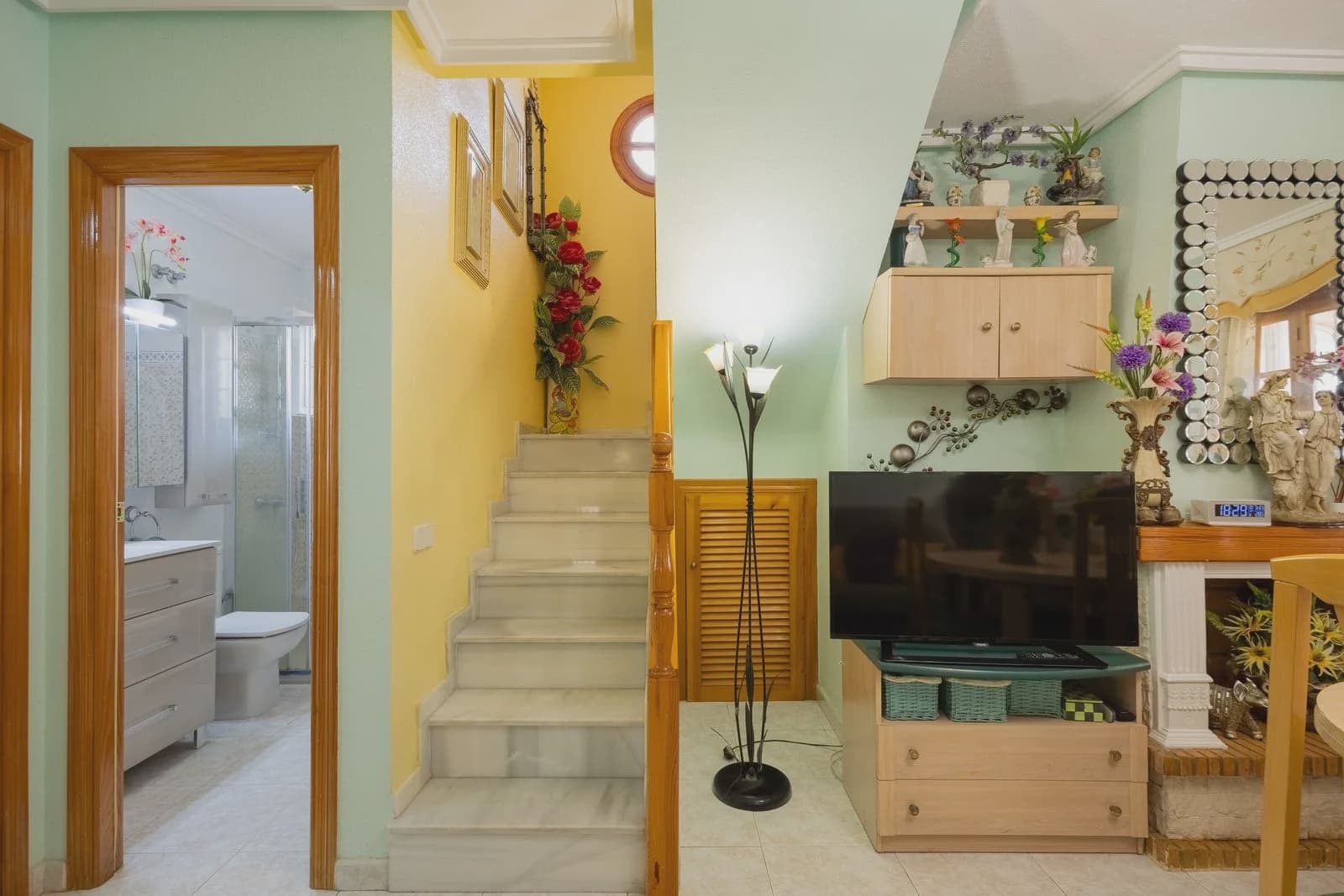 4 Zimmer Haus zu verkaufen in Torrevieja mit Pool - 320.000 € (Ref: 9983719)