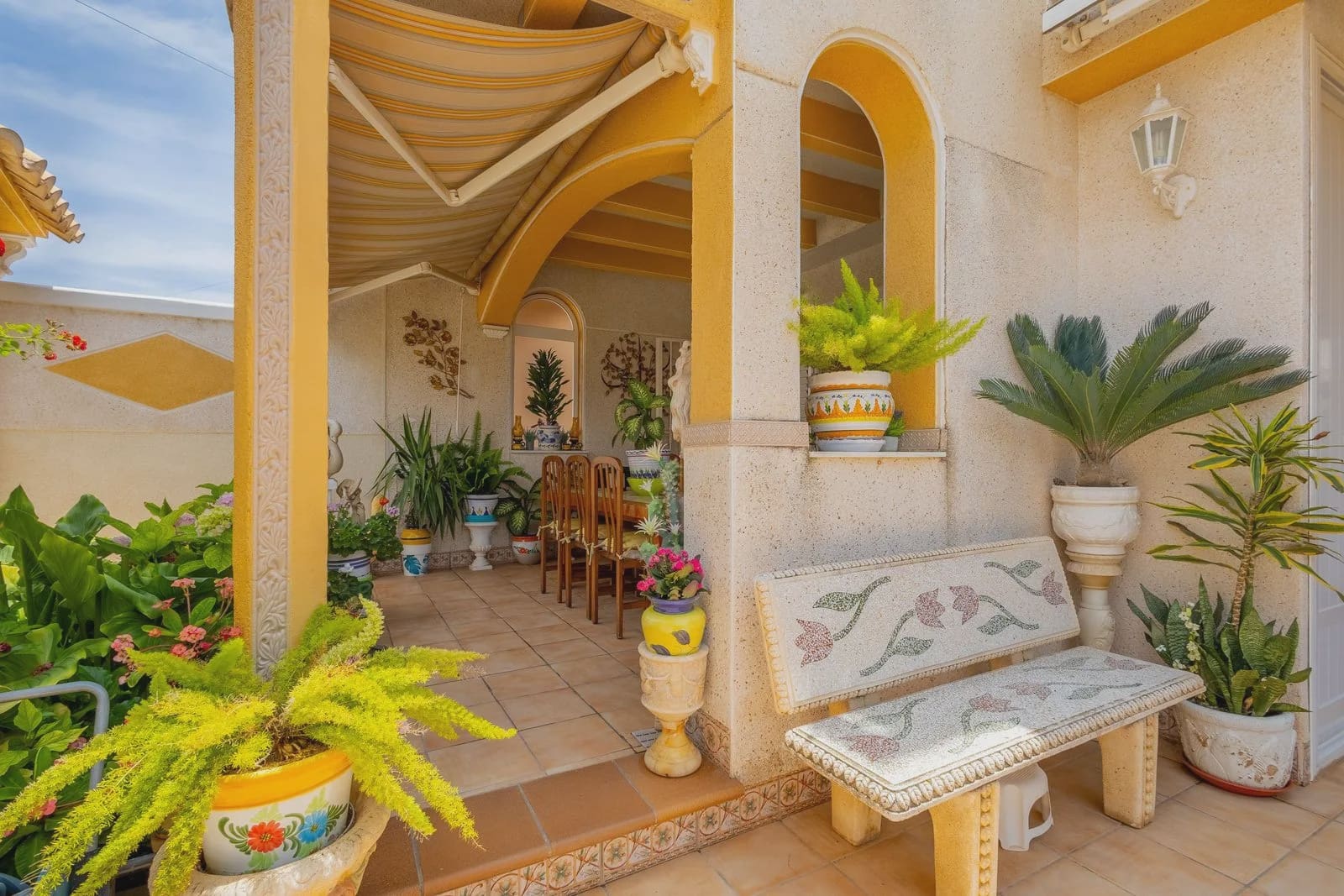 4 Zimmer Haus zu verkaufen in Torrevieja mit Pool - 320.000 € (Ref: 9983719)