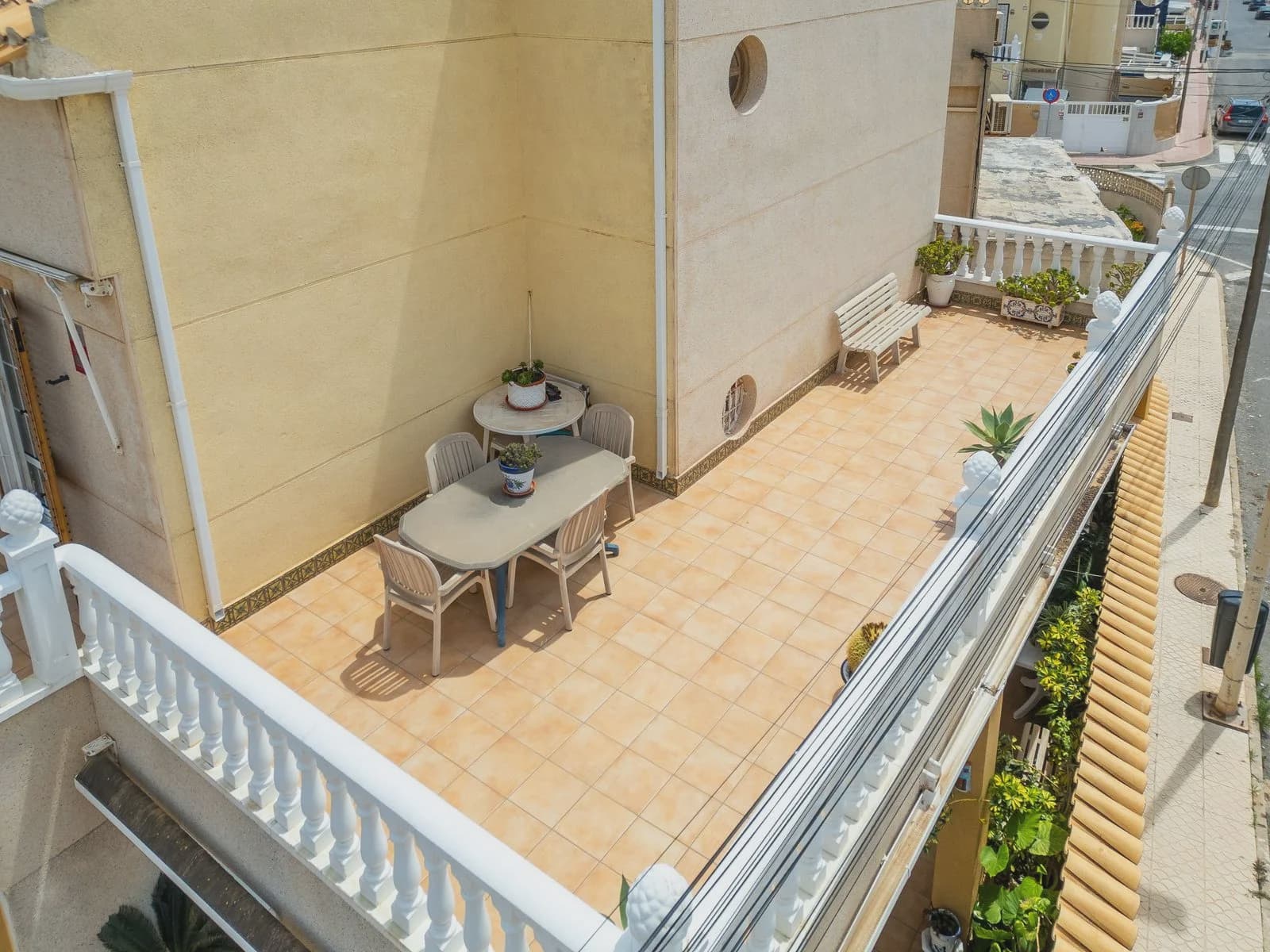 4 Zimmer Haus zu verkaufen in Torrevieja mit Pool - 320.000 € (Ref: 9983719)