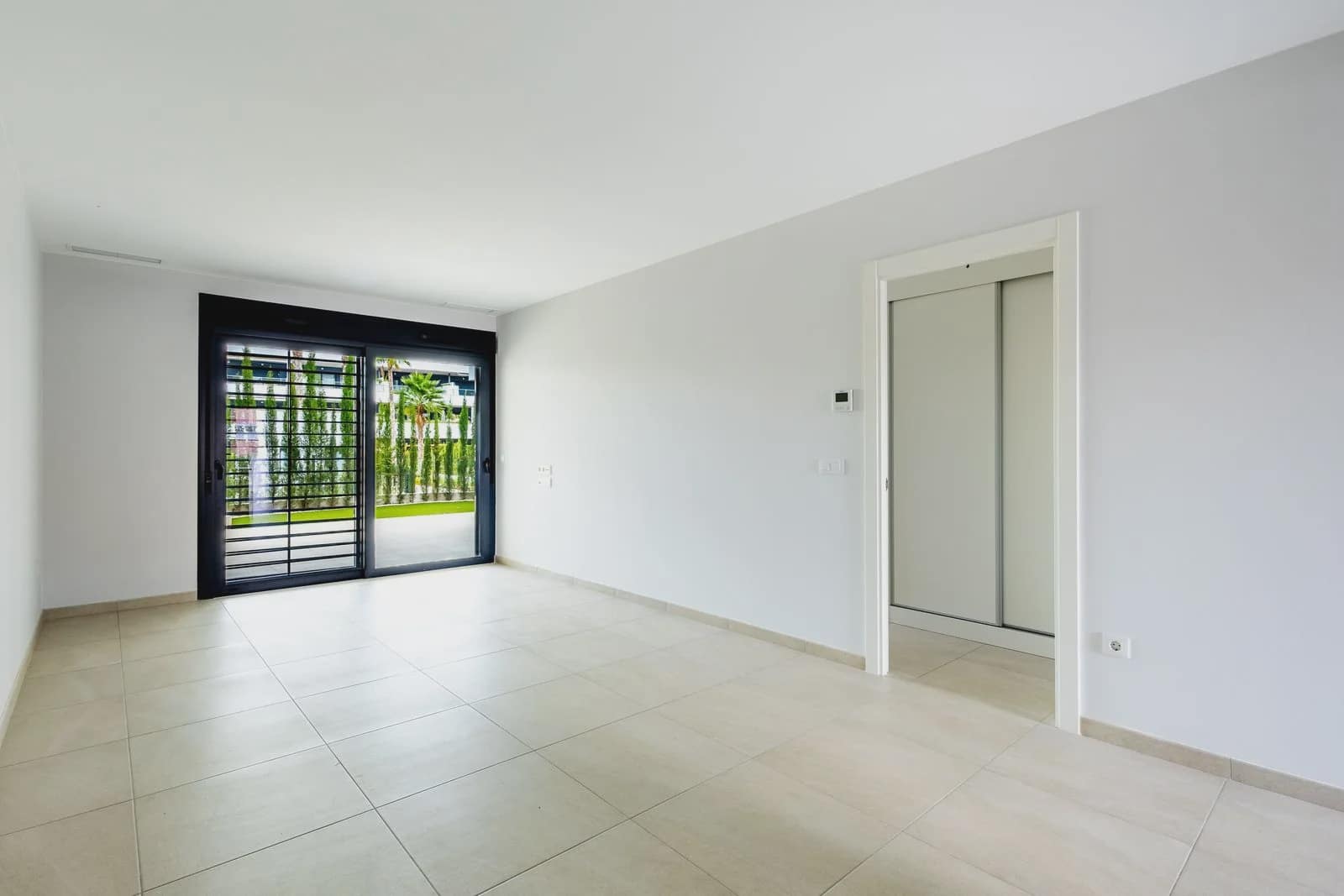 3 sypialnia Apartament na sprzedaż w Playa Flamenca z basenem garażem - 522 000 € (Ref: 9983720)