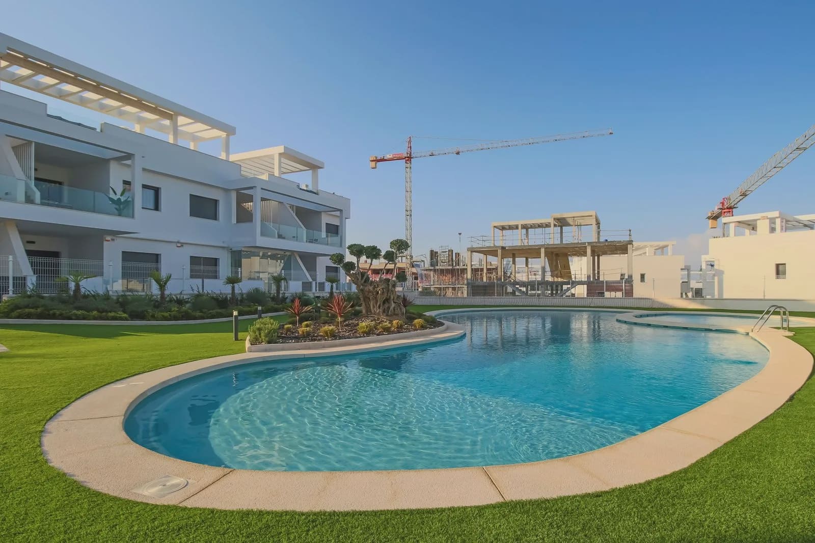 2 soveværelse Lejlighed til salg i Los Balcones med swimmingpool garage - € 369.000 (Ref: 9983721)