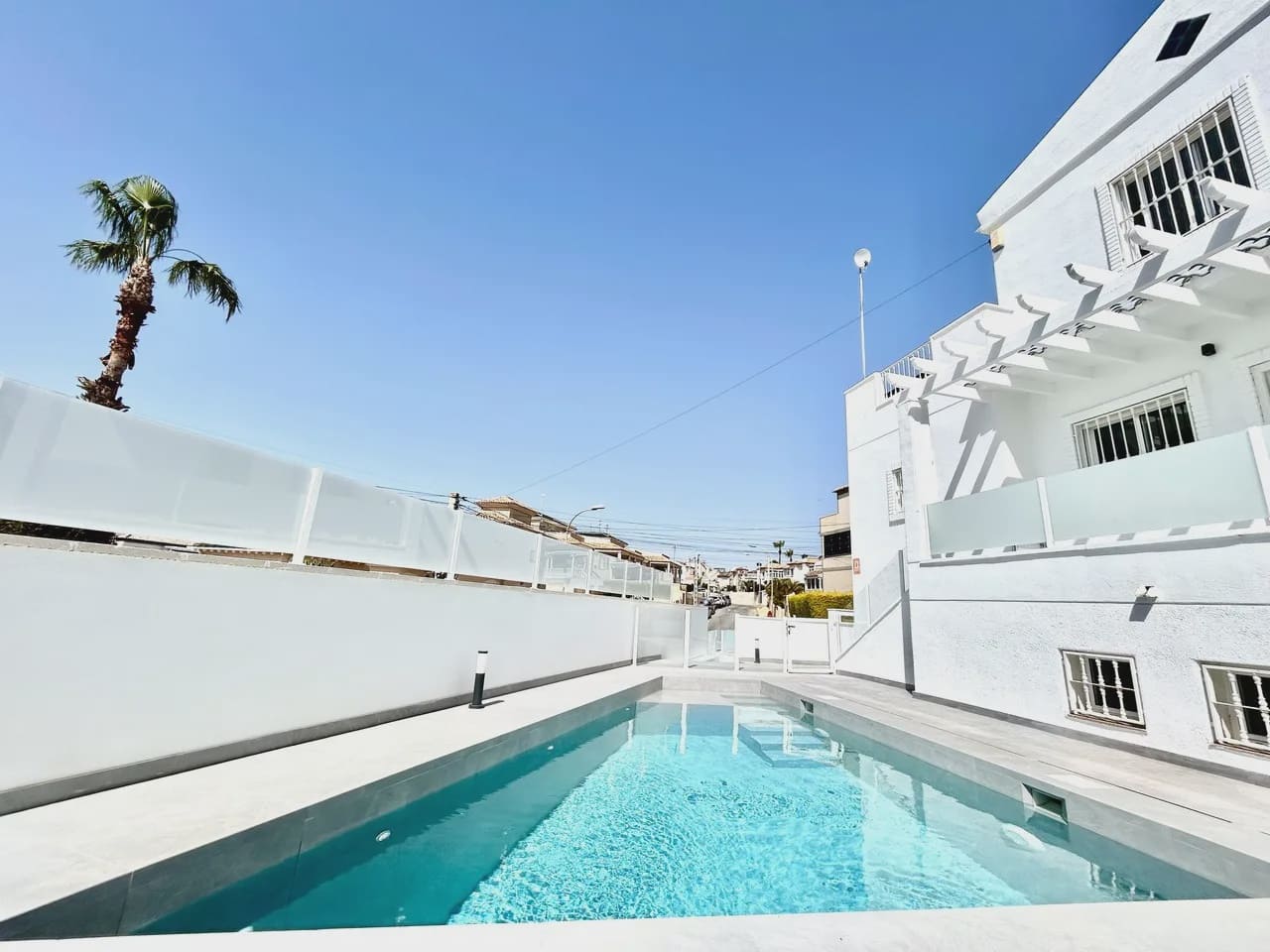 5 sovrum Villa till salu i Villamartin med pool garage - 459 000 € (Ref: 9983723)