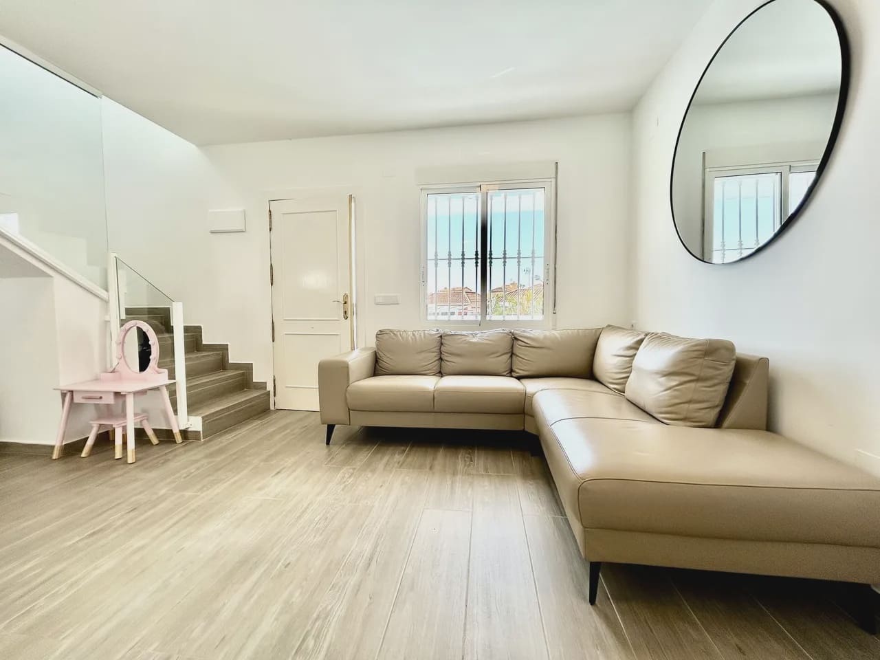 5 sovrum Villa till salu i Villamartin med pool garage - 459 000 € (Ref: 9983723)