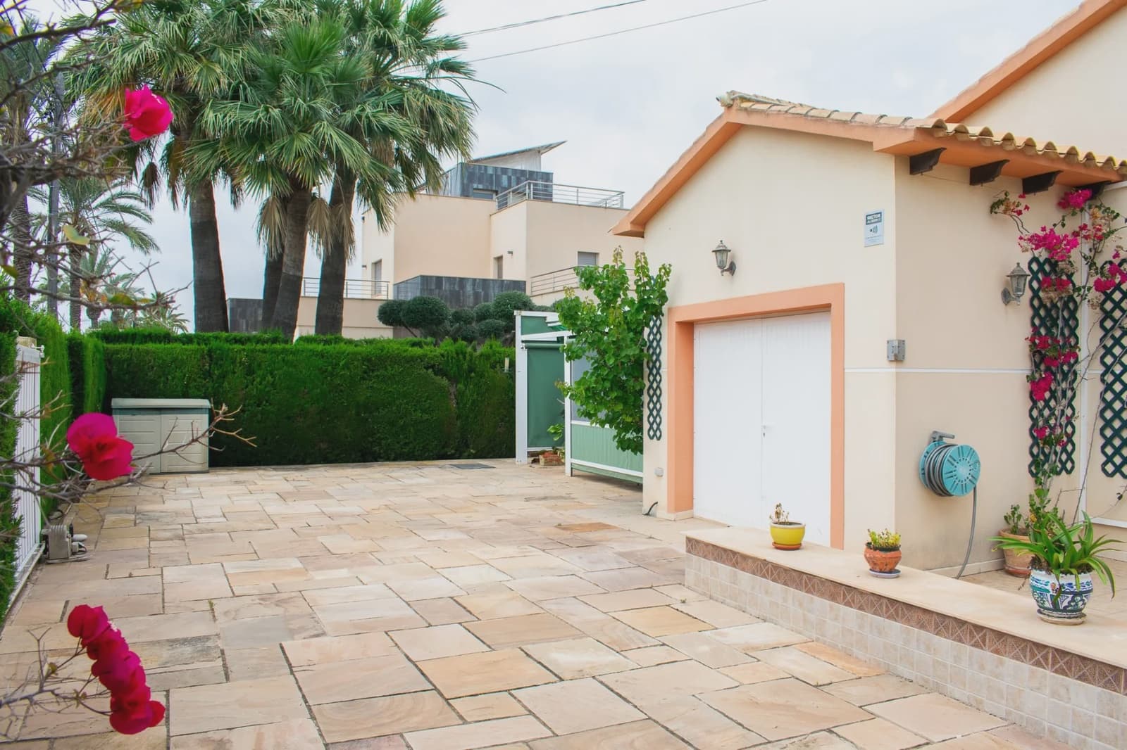 3 sypialnia Willa na sprzedaż w Orihuela Costa z basenem garażem - 790 000 € (Ref: 9983724)