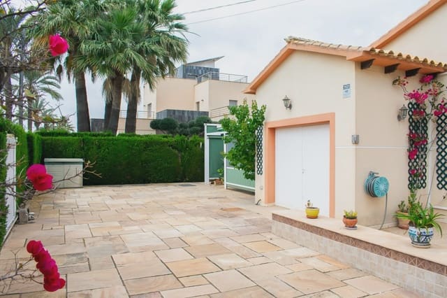 3 sypialnia Willa na sprzedaż w Cabo Roig, Orihuela z basenem garażem - 790 000 € (Ref: 9983724)