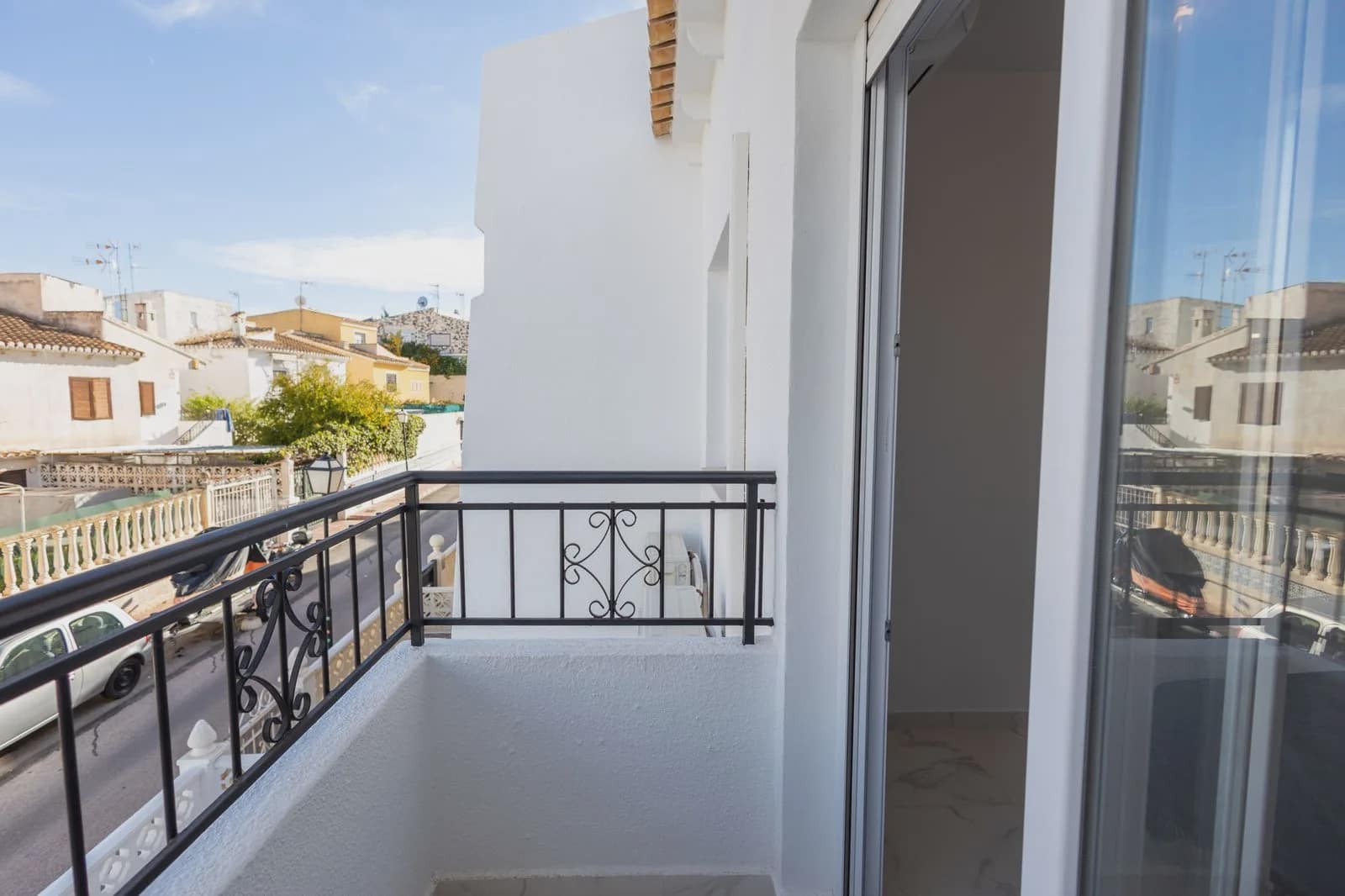3 bedroom Townhouse for sale in Los Balcones with pool - € 229,000 (Ref: 9984053)