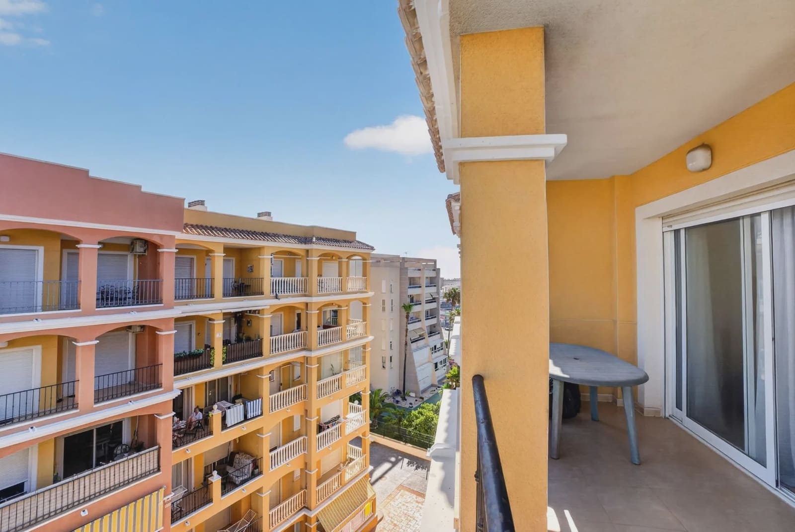 2 sovrum Villa till salu i Torrevieja med pool - 199 000 € (Ref: 9984054)